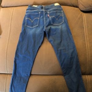Levi’s size 2